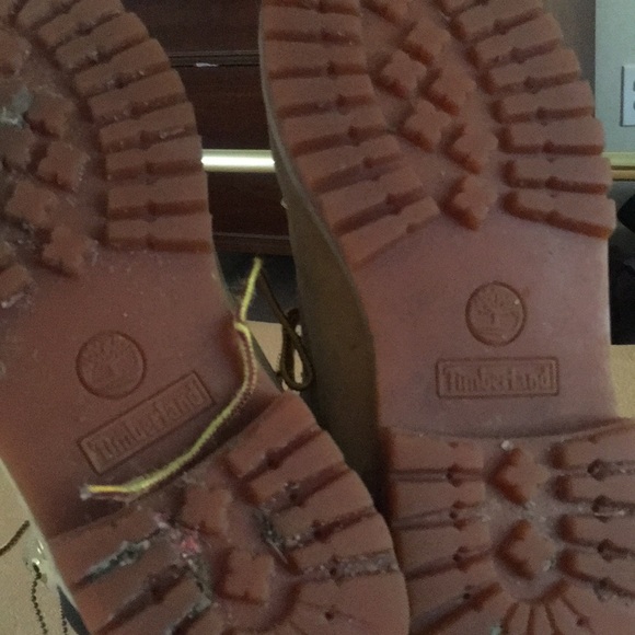 Timberland boots size 8 women’s and size 6 in men - Picture 3 of 3